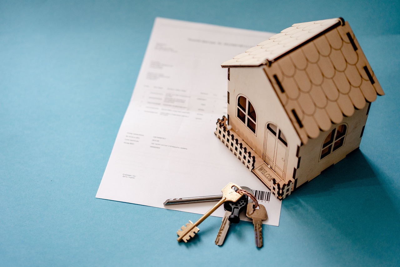 How to Start a Real Estate Business with Low Investment in 2026