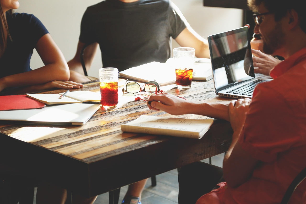 How to Start a Profitable E-commerce Business